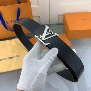 Louis Vuitton Belt - LB85