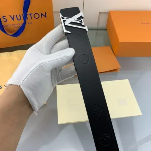 Louis Vuitton Belt - LB85