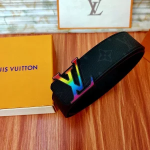 Louis Vuitton Initiales Cintura Reversibile Monogram Eclipse Taiga 40MM Arcobaleno - LB81