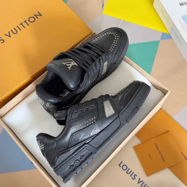 Louis Vuitton Trainer Sneaker In Black - LS235