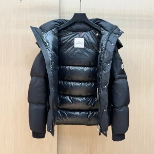 Moncler Down Jacket - MK087