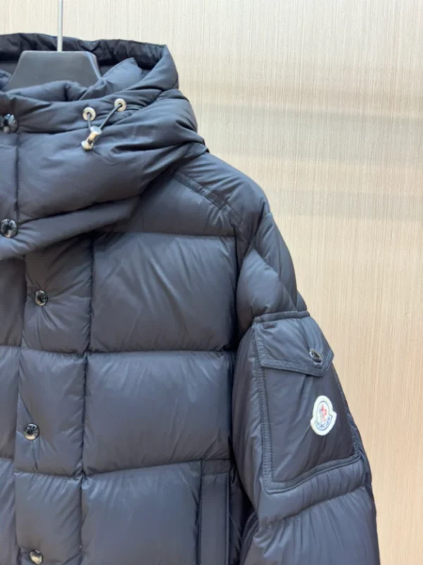 Moncler Down Jacket - MK087