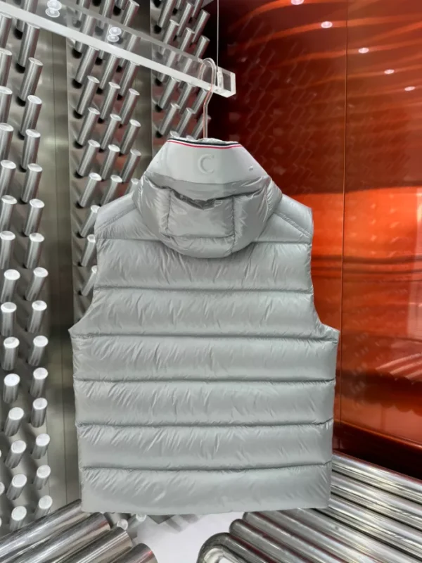 Moncler Down Vest - MK082