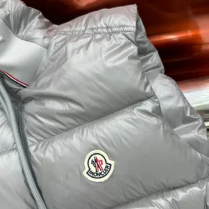 Moncler Down Vest - MK082