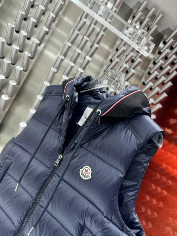 Moncler Down Vest - MK083