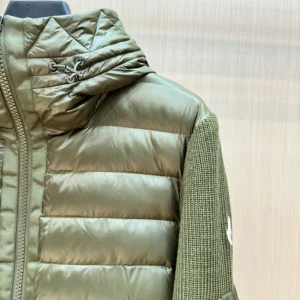 Moncler Jacket - MK077