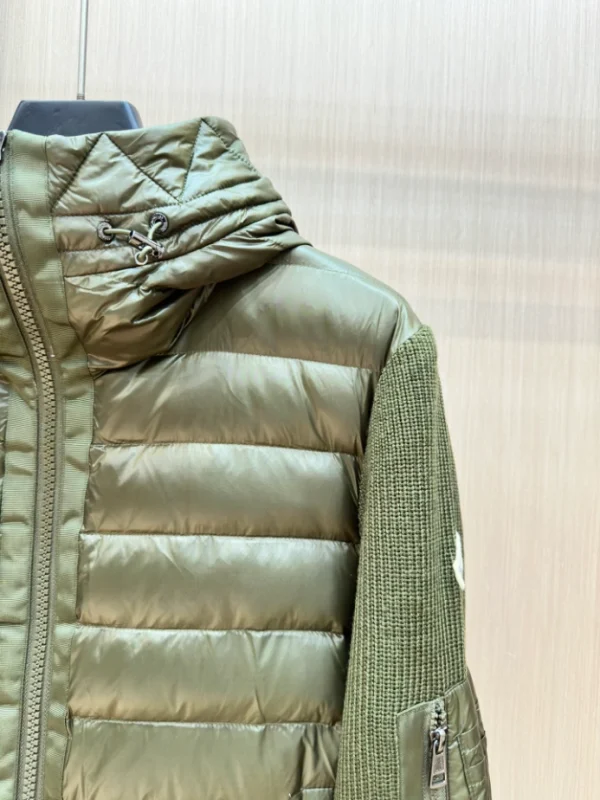 Moncler Jacket - MK077