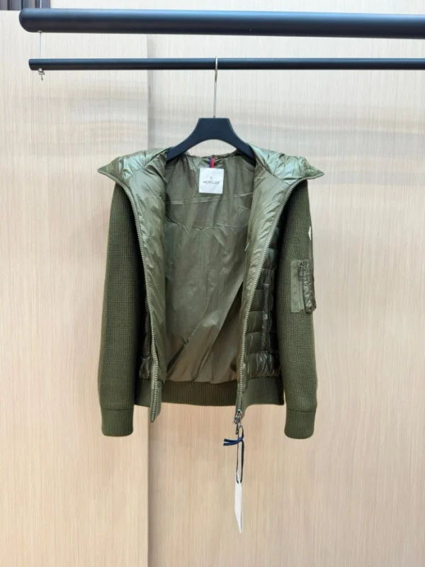 Moncler Jacket - MK077