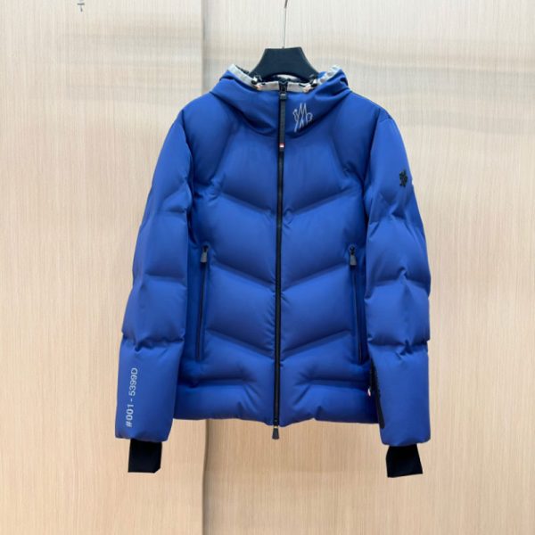 Moncler Jacket - MK071